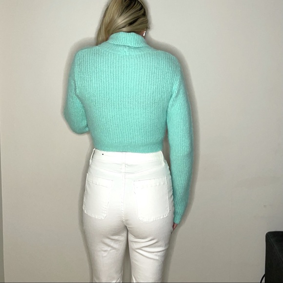 Fashion Nova | turtleneck crop long sleeve | size M - Picture 5 of 7